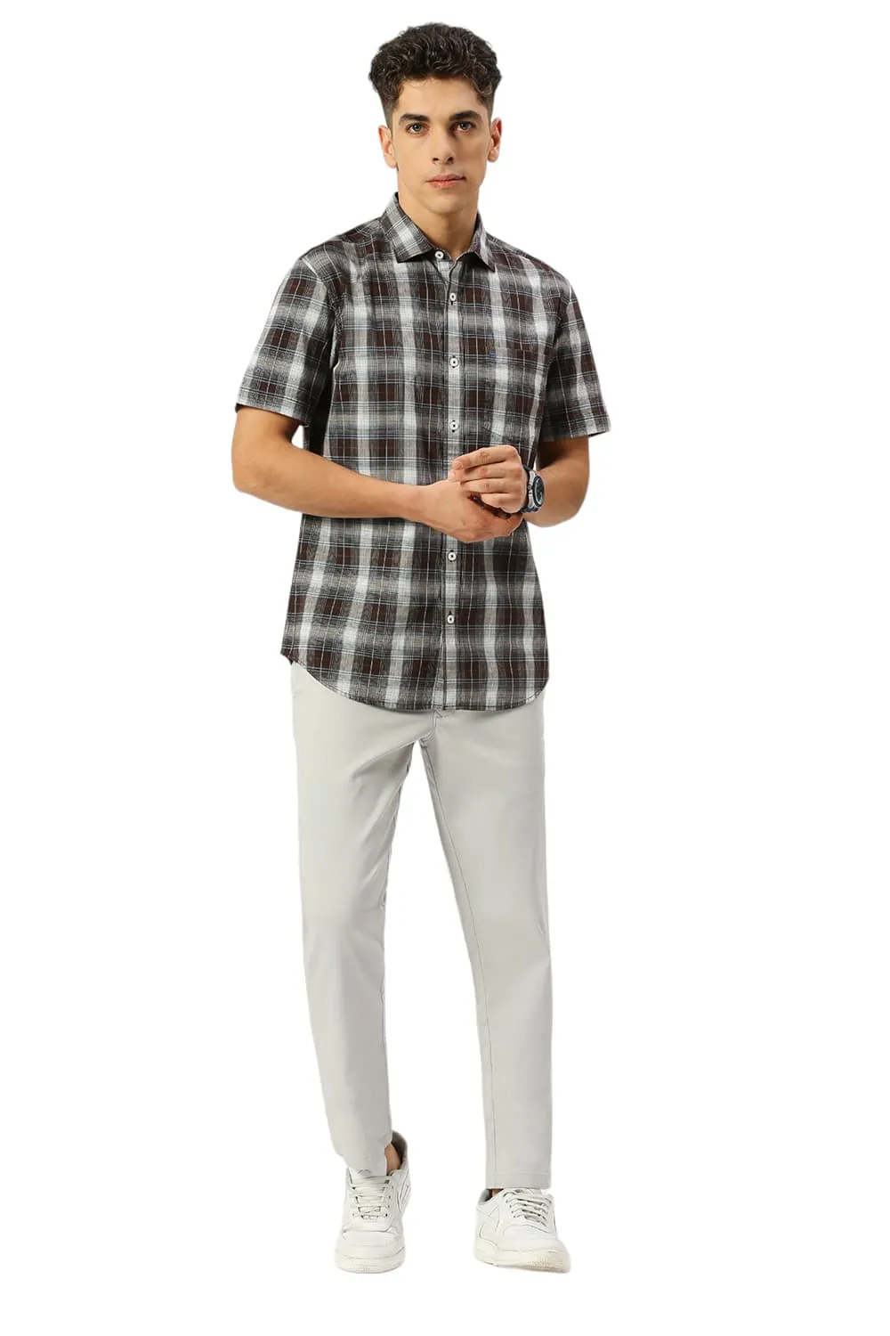 Slim Fit Cotton Fil-a-Fil Checks Halfsleeves Shirt