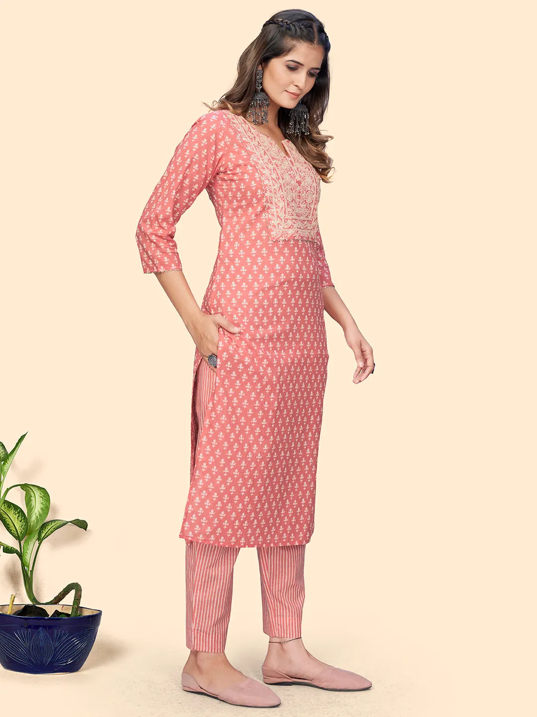 Women'S Print & Embroidered Straight Cotton Peach Stitched Kurta With Pant