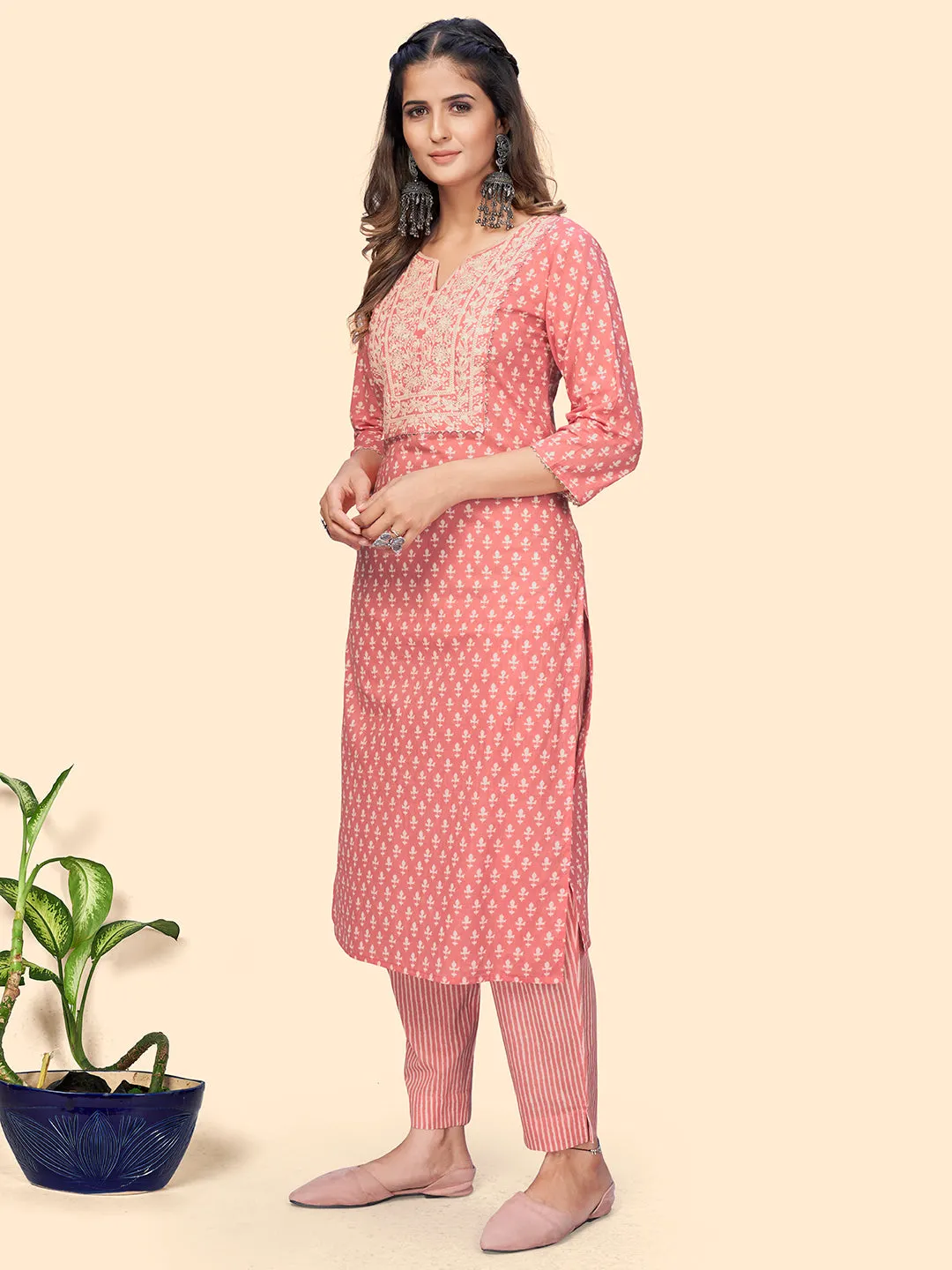 Women'S Print & Embroidered Straight Cotton Peach Stitched Kurta With Pant