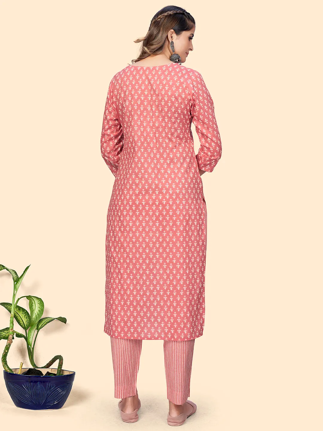 Women'S Print & Embroidered Straight Cotton Peach Stitched Kurta With Pant