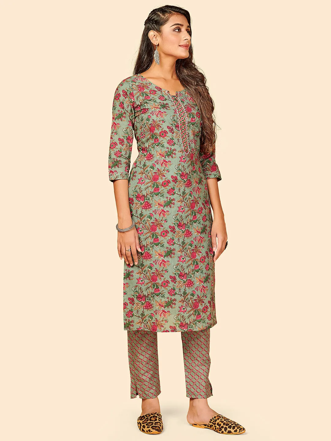 Women'S Printed & Gotta Work Straight Cotton Olive Green Stitched Kurta With Pant